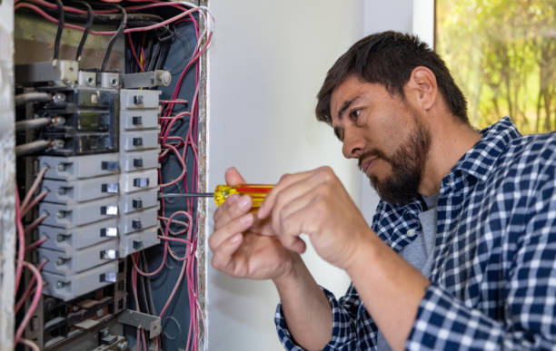 Best Electrical Installation Contractor  in Altoona, IA